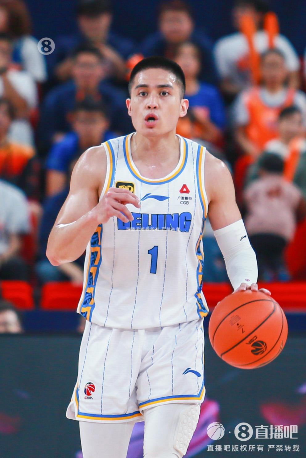 第四節(jié)先生！陳盈駿9中3得11分2板9助&11分全部為第四節(jié)所得！